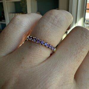 14k Yellow Gold and Amethyst Ring - 7.5